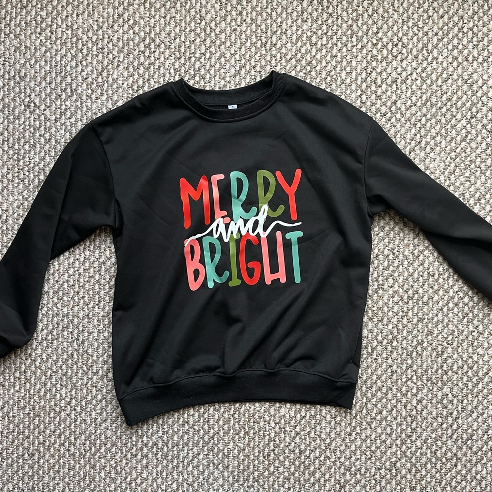 Christmas crew neck 💚🖤❤️